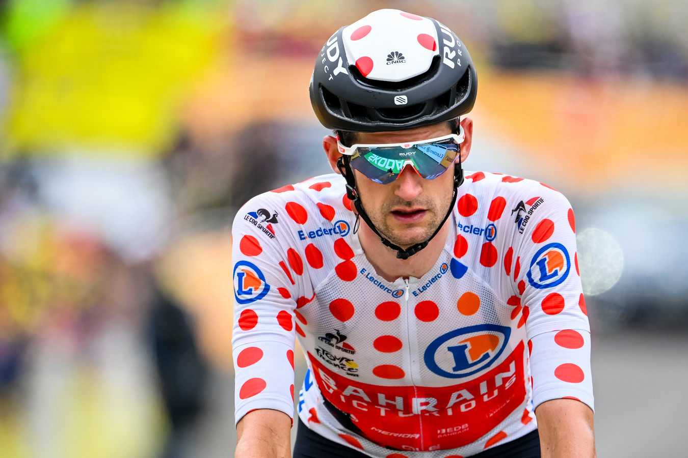 Wout Poels reed de afgelopen Tour de France lang in de bolletjestrui.