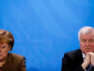 Binnenlandminister Seehofer uit kritiek op "controlecentra" van Merkel: val Duitse regering in zicht?