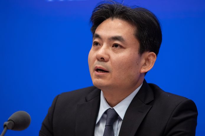 Yang Guang op een persconferentie in Peking. Peking veroordeelt de “vreselijke incidenten” in Hongkong.