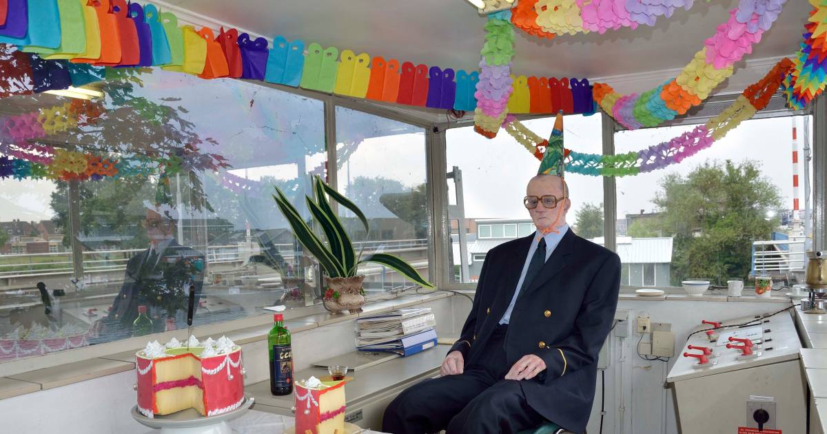 Keert populaire brugwachter Teus terug op zijn oude Dordtse post? ‘Mijn hart maakt een