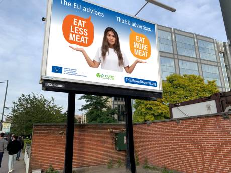 Brussel adviseert burgers vlees te minderen, terwijl het óók vlees promoot: ‘Dit slaat nergens op’