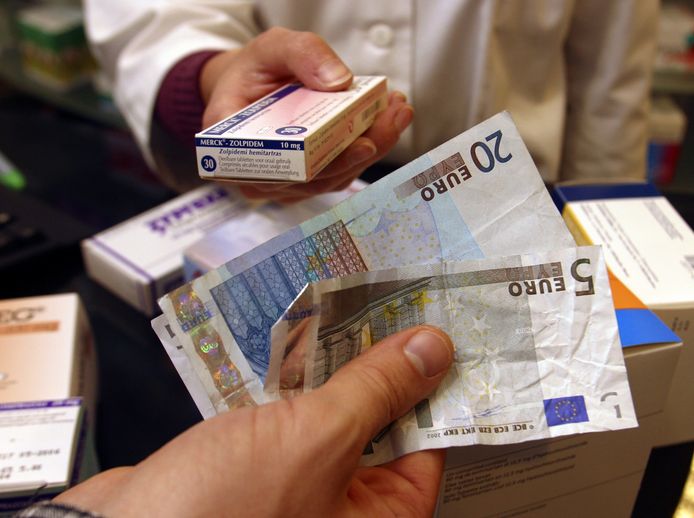 In België betalen mensen nog in 63 procent van de gevallen cash. Dat is vaak voor kleinere bedragen: gemiddeld 12 euro.