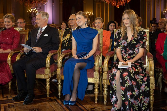 Koningin Mathilde, koning Filip, kroonprinses Elisabeth en prinses Eleonore