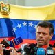 Oppositiepoliticus Lopez ontvlucht Venezuela