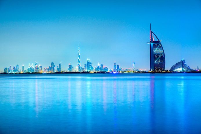 Burj Al Arab en de skyline van Dubai