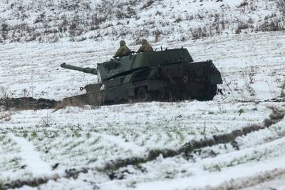 Oekraïne getroffen door zwaar winterweer: sneeuwstormen brengen verkeer tot stilstand