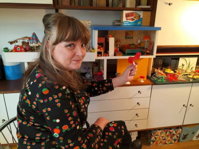 Frederieke verzamelt vintage poppenhuizen: 'Mijn poppenhuizen brengen me een geluksgevoel.'