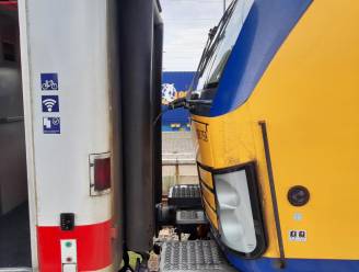 
Onderbroken rookpauze leidt tot doldwaze beslissing: man lift mee op trein die met 140 km/u van Amsterdam naar Berlijn raast