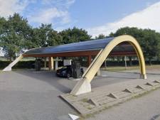 Nieuw oplaadstation voor elektrische voertuigen langs de A18