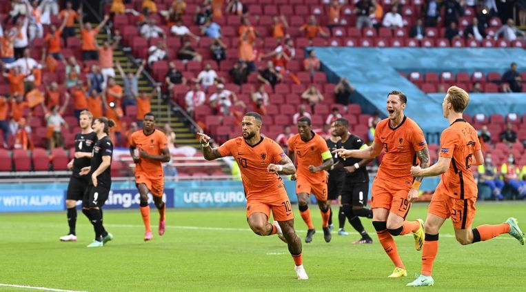 Oranje Door Naar Achtste Finale Na 2 0 Zege Op Oostenrijk Trouw