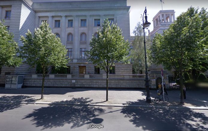 De Russische ambassade in Berlijn.