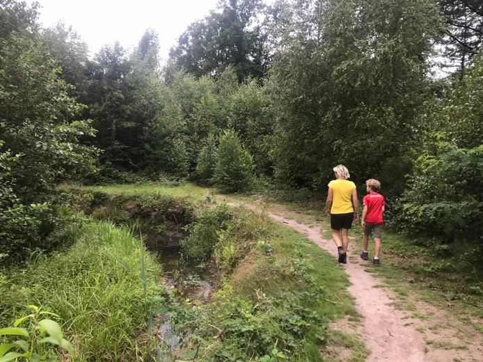 Wat zou er na die bocht te zien zijn? Kitty Wigger en zoon Niel op ontdekkingsreis bij Wuppertal.