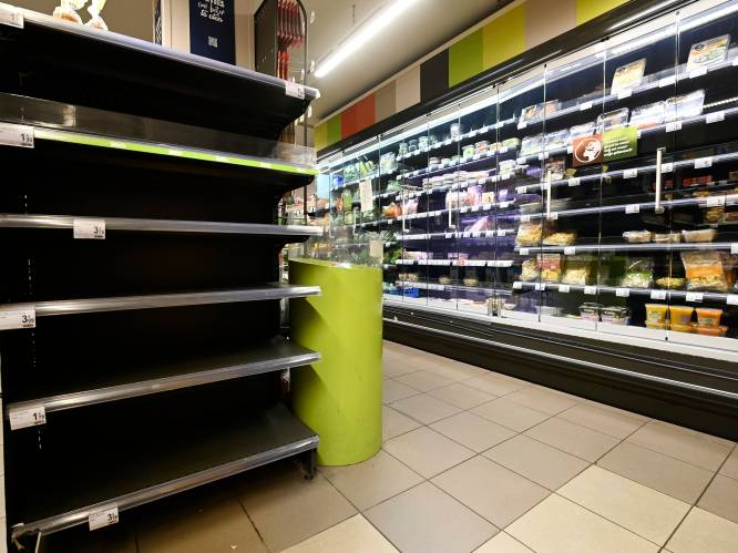 Carrefour zet alles op alles om lege winkelrekken aan te pakken