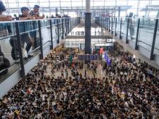 Protest Hongkong verplaatst naar internationaal vliegveld