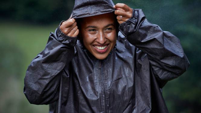 Met dit regenweer is het verleidelijk om binnen te blijven. Om deze redenen ga je beter wél wandelen