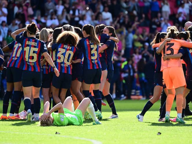 Wat een comeback! Barcelona-vrouwen halen 0-2 achterstand op en winnen tweede Champions League