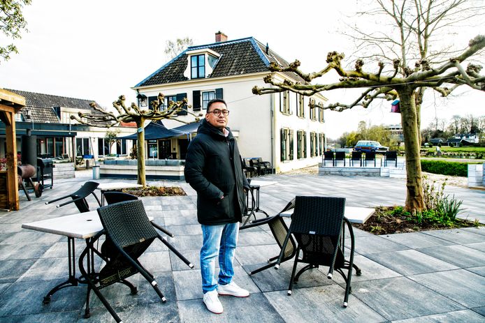 Alex Rosendahl kreeg een boete voor twee van zijn zaken.