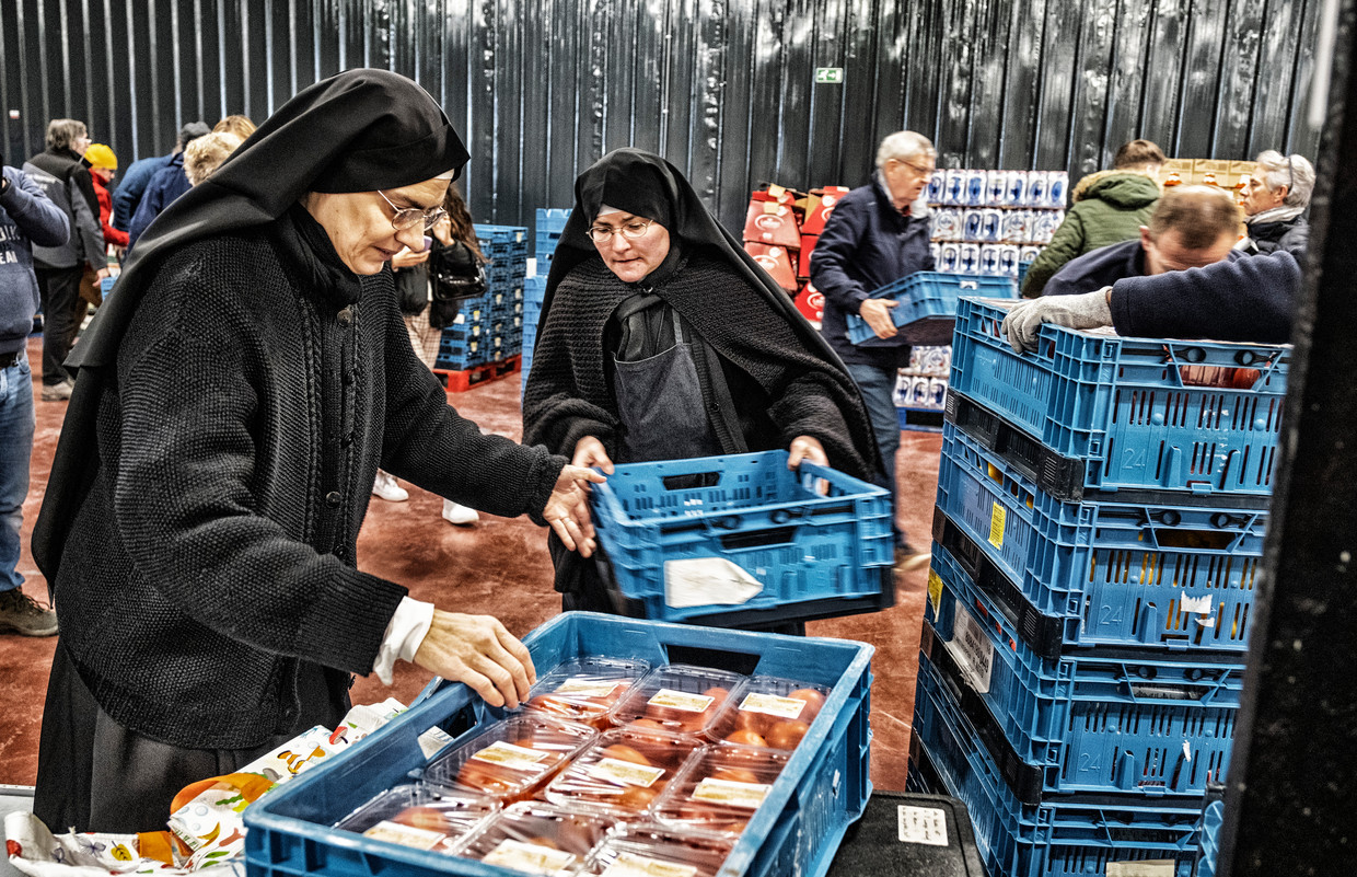 De voedselbank voor Brussel en Brabant  in Neder-Over-Heembeek. Beeld Tim Dirven