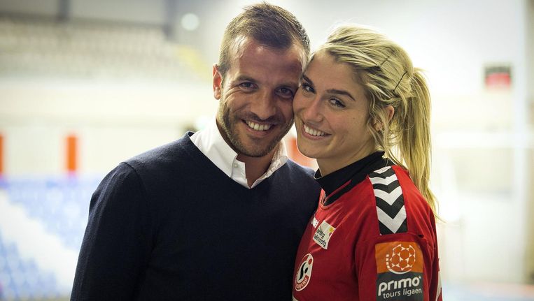 Ex Vriendin Van Der Vaart Ik Was Nog Geen Dag Weg Of Daar Was Die Vrouw Al De Morgen