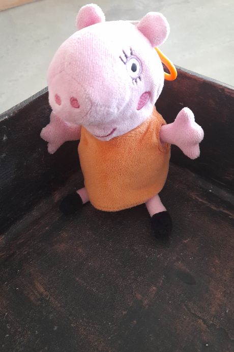 Vraag en Aanbod: Wendy heeft een knuffel gevonden en bij Lia mag een tafel worden afgehaald 