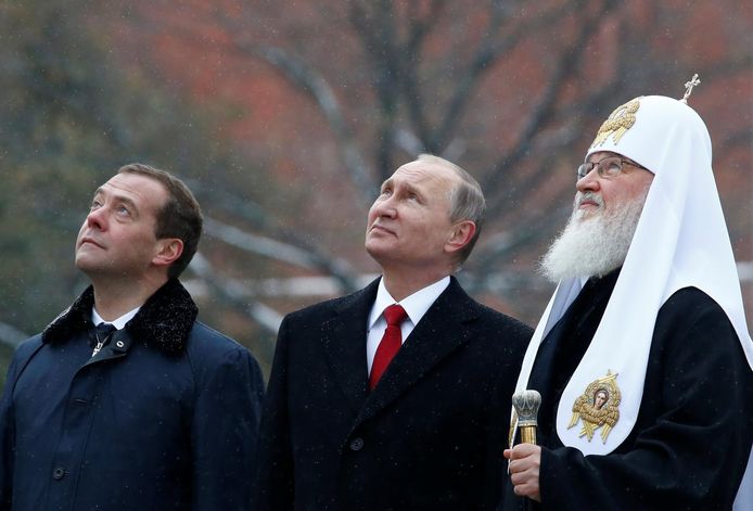 Medvedev, Poetin en patriarch Kirill in 2016.