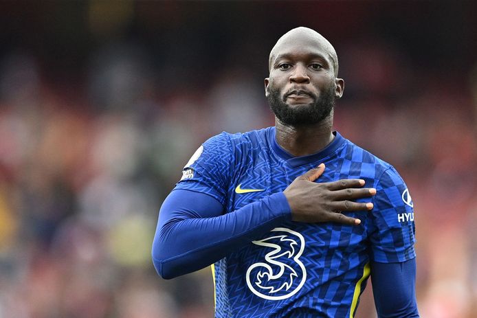 Lukaku met de dankbare hand op de borst na afloop van Arsenal - Chelsea eind augustus.