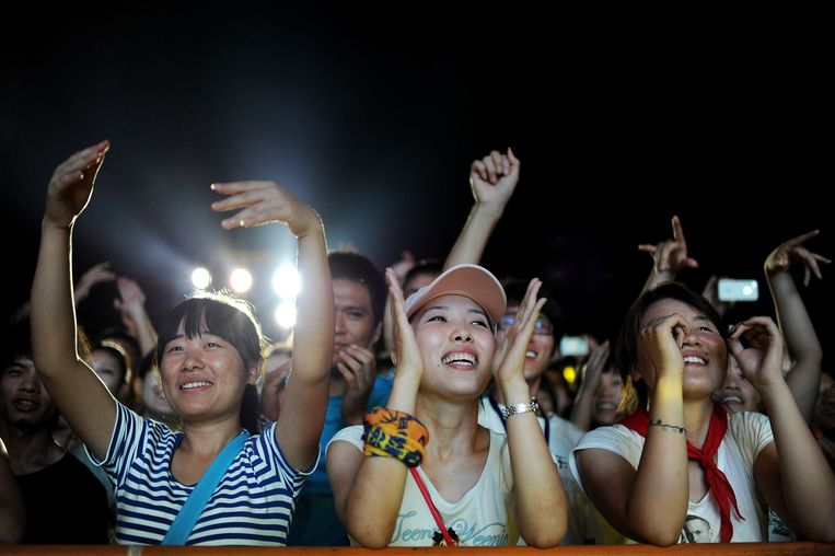 (Archiefbeeld) Popgroepen met minderjarigen zijn sinds jaar en dag populair in China. Beeld AFP