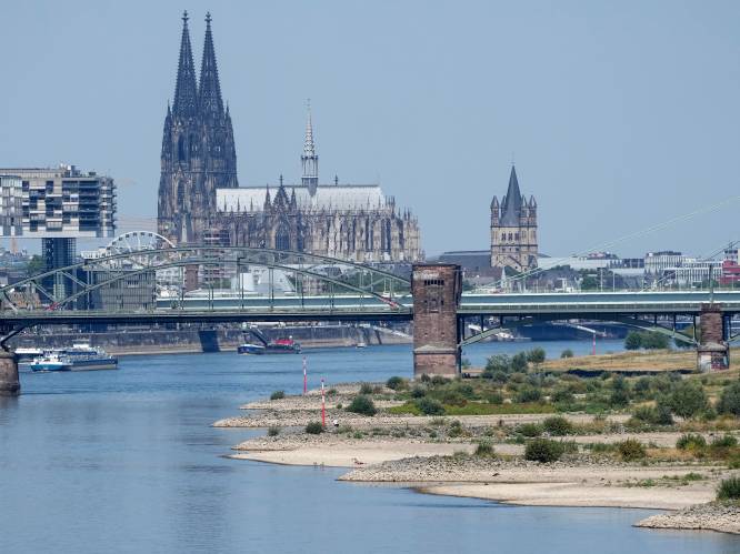 Duitse waterwegautoriteit acht “niet waarschijnlijk” dat verkeer op de Rijn zal worden stilgelegd