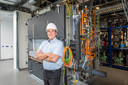 CEO Alexander Willemse in één van de technische ruimtes van het gebouw.