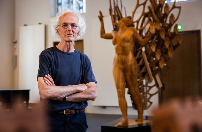 Grootste solo-expositie van houtkunstenaar Lentink: ‘Het is ...