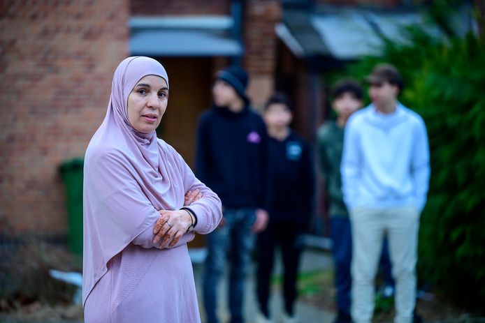 Fadma (49) en haar kinderen verlaten krotwoning van Umicore: “Ze ...