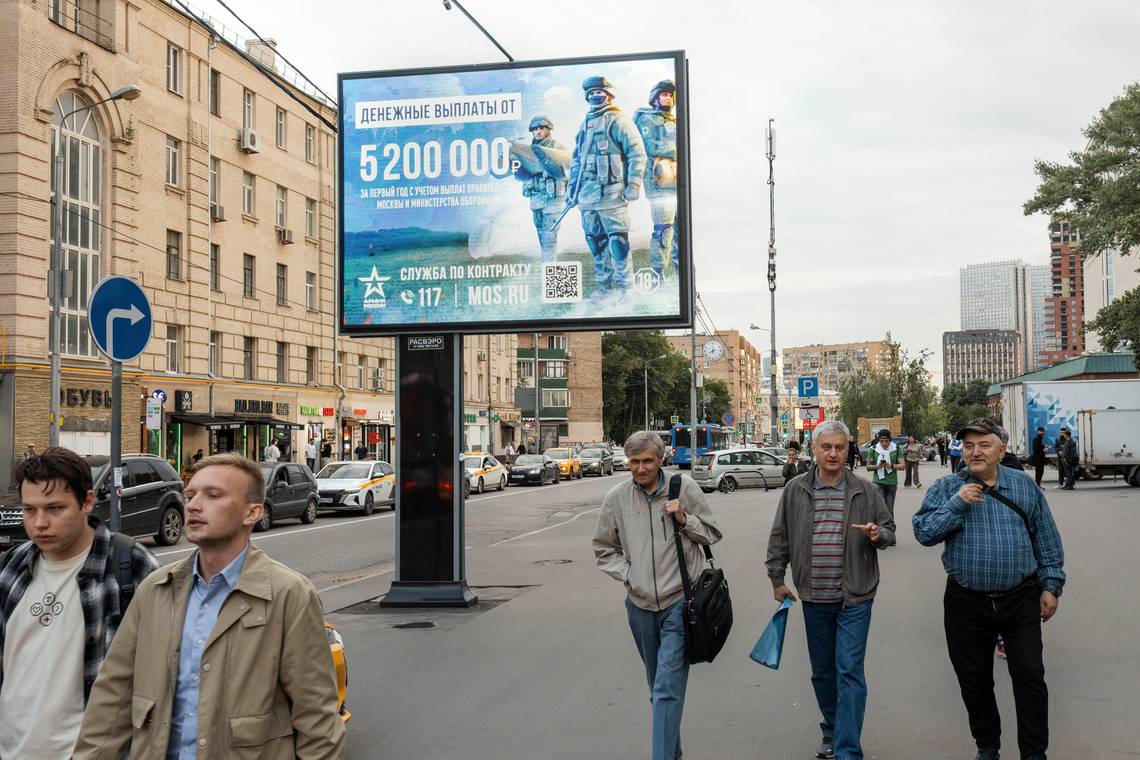 20.000 euro, maar ze houden bitter weinig over: hoe Russische soldaten vastzitten in een ‘doodseconomie’