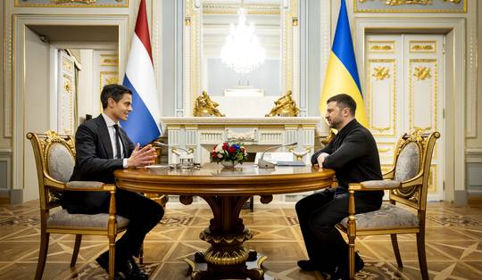 Nederlands premier Rob Jetten bezoekt Zelensky: overleg over conflict met Hongarije