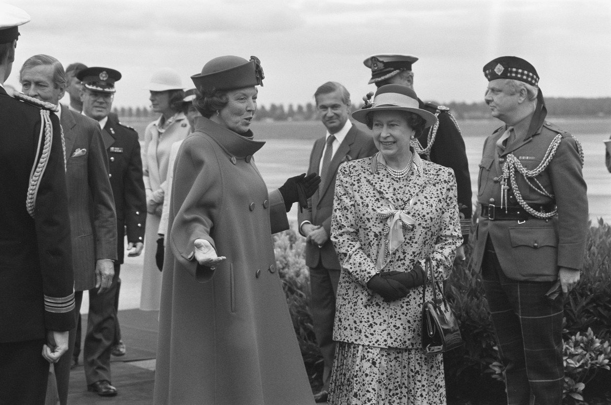 Zo Hecht Was n Is De Band Tussen Prinses Beatrix En Queen Elizabeth