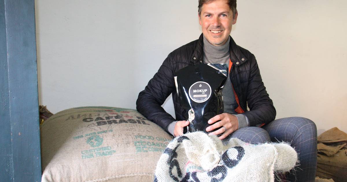 Webdesigner Robin Al Vijf Jaar Koffiebrander: Een Goeie Koffie Is Met Pitten Van De Geplukte Rode Koffiebes~aa4c2e0d