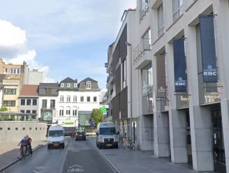KBC-automaten op Schouwburgplein verdwijnen binnen twee weken