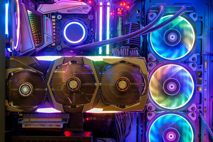 Met RGB ziet de binnenkant van je pc eruit als een regenboog.