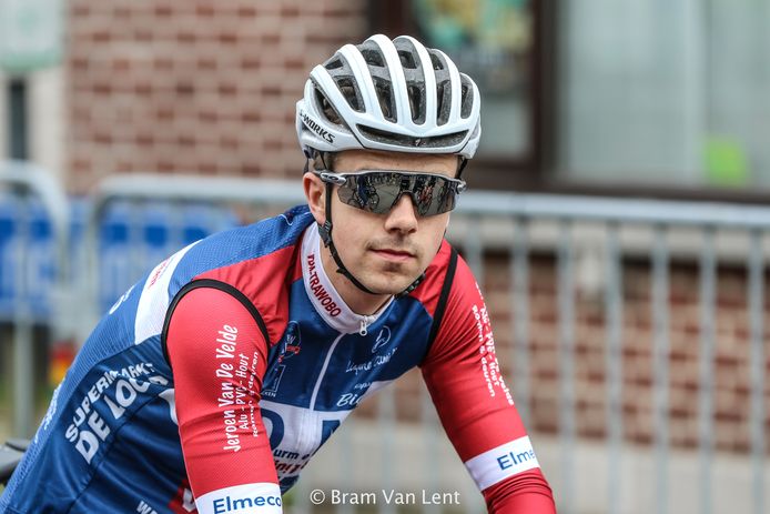Niels De Vriendt overleden tijdens wielerwedstrijd in Vlierzele