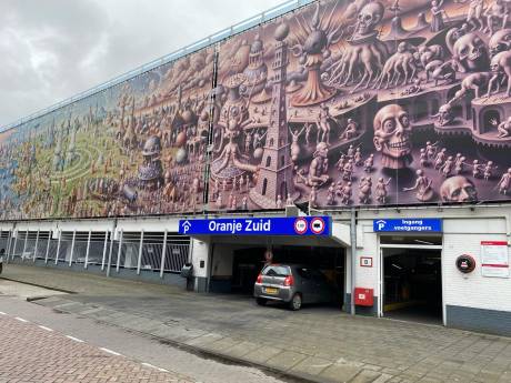 Deze parkeergarage in Breda heeft andere naam en gigantische muurschildering