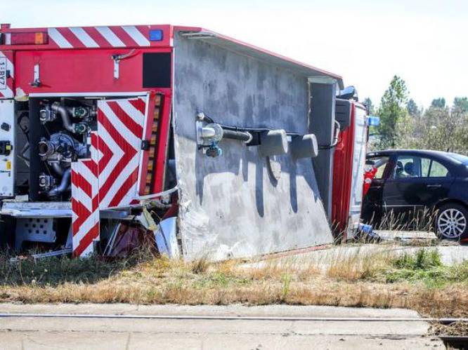 Brandweerman drinkt één wodka-sprite en ramt negen geparkeerde wagens met pompwagen: 15 dagen rijverbod