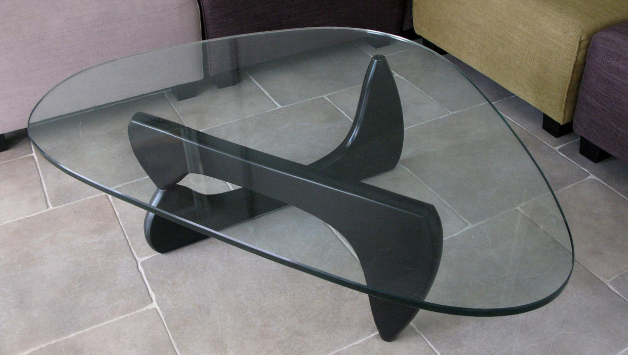 Een Tafel Als Een Beeldhouwwerk De Volkskrant