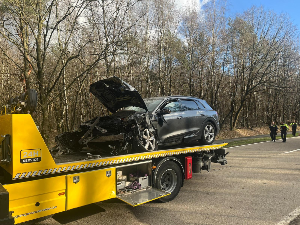 Kristof (20) sterft bij zwaar ongeval in Oudsbergen mama (38) en twee