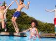 Ideaal vakantiemateriaal:  ravotten aan het zwembad zonder uitschuiven