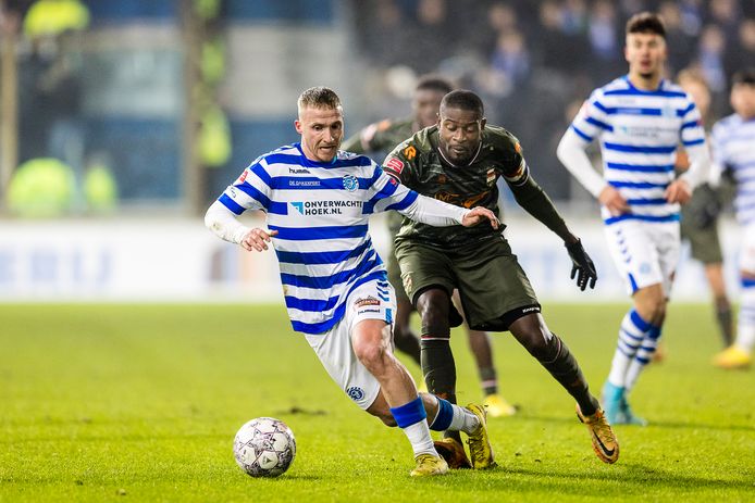 Willem II en De Graafschap trappen zaterdag 29 april in Tilburg pas om 21.00 uur af.