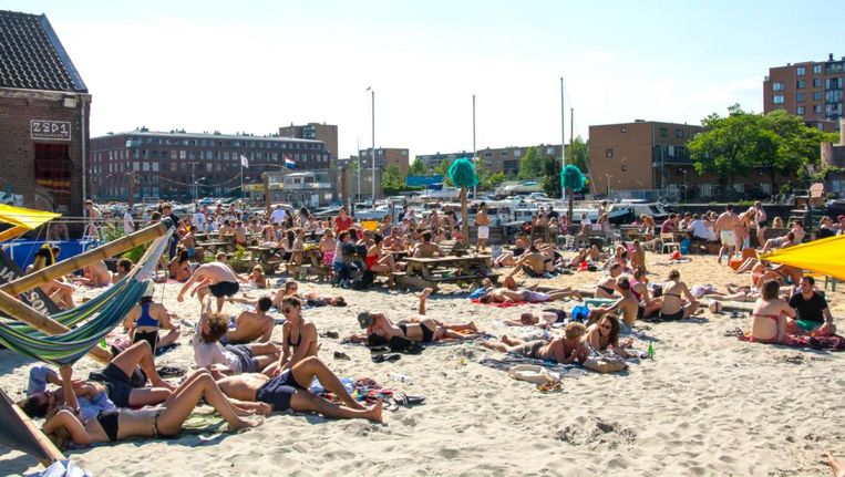 Dit strandje ziet de zonaanbiddende Amsterdammer niet meer terug Beeld Roest
