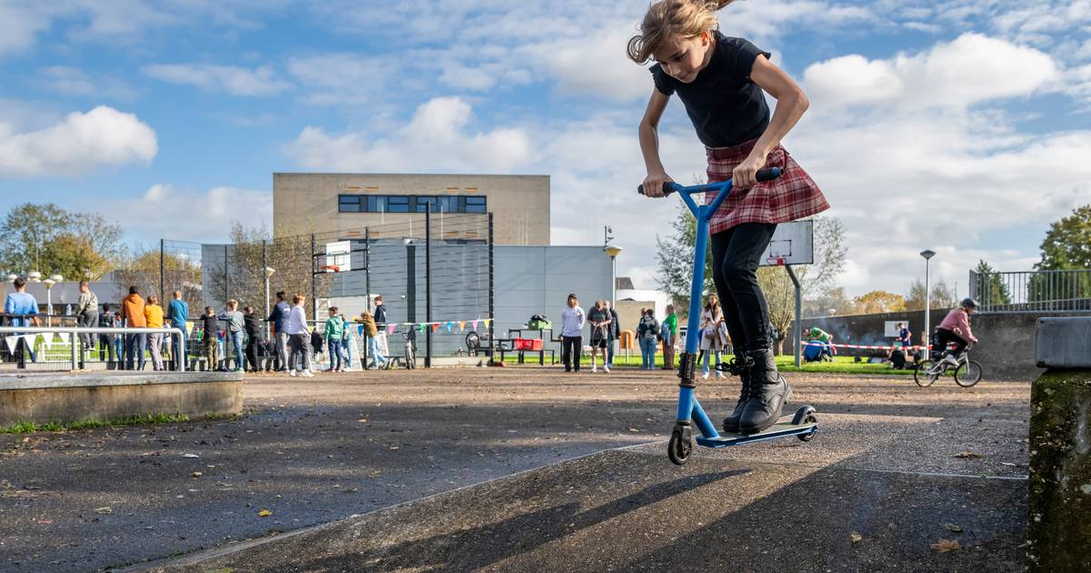 Sluise jongeren komen nog van de bank af; om te skaten, fietsen, boksen en gamen