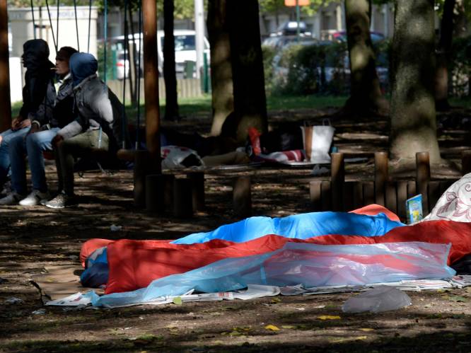 Brusselse overheid roept ambtenaren op Maximiliaanpark te vermijden en raadt andere weg aan