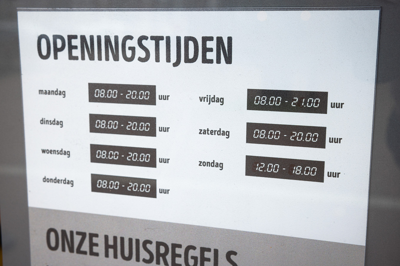 Supermarkten Ommen willen op zondag nu ook éérder open, na jarenlange