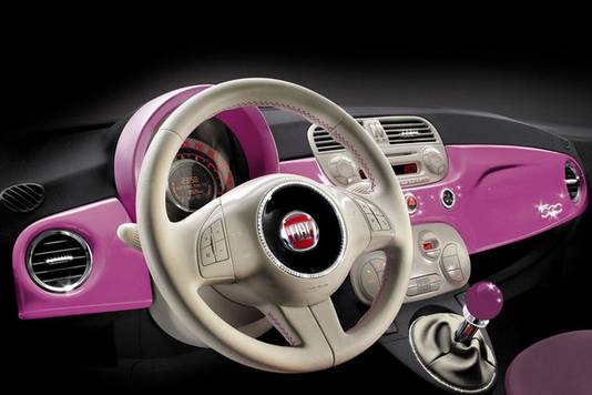 matchmaker het laatste verwijderen Knalroze Fiat 500 voor vijftigjarige Barbie | Mobiliteit | hln.be