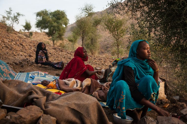 Vluchtelingen wonen nu in de bergen van Darfur Beeld ADRIANA OHANESIAN
